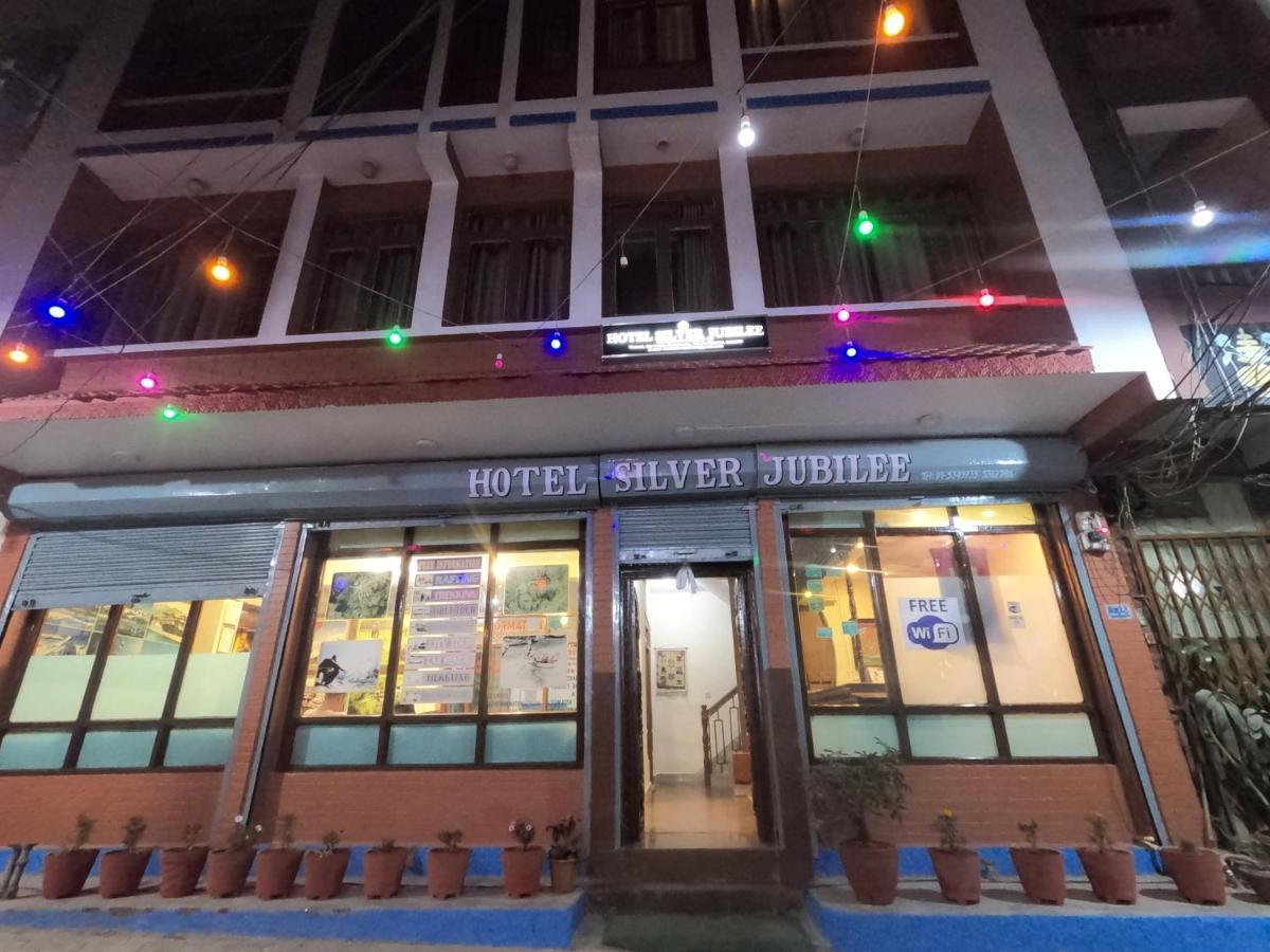 Hotel Silver Jubilee Katmandu Dış mekan fotoğraf