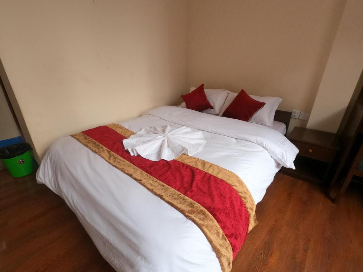 Hotel Silver Jubilee Katmandu Dış mekan fotoğraf