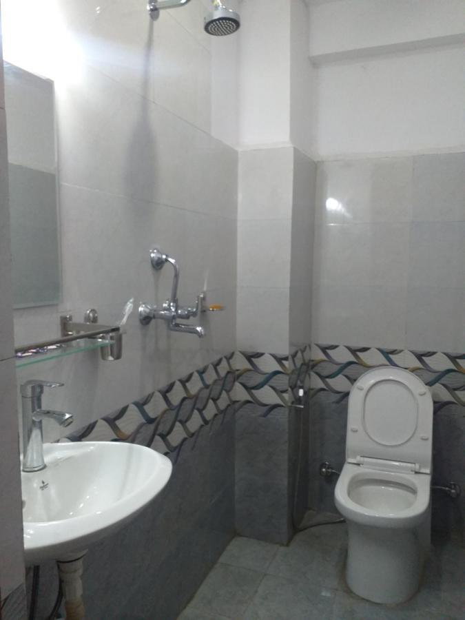 Hotel Silver Jubilee Katmandu Dış mekan fotoğraf