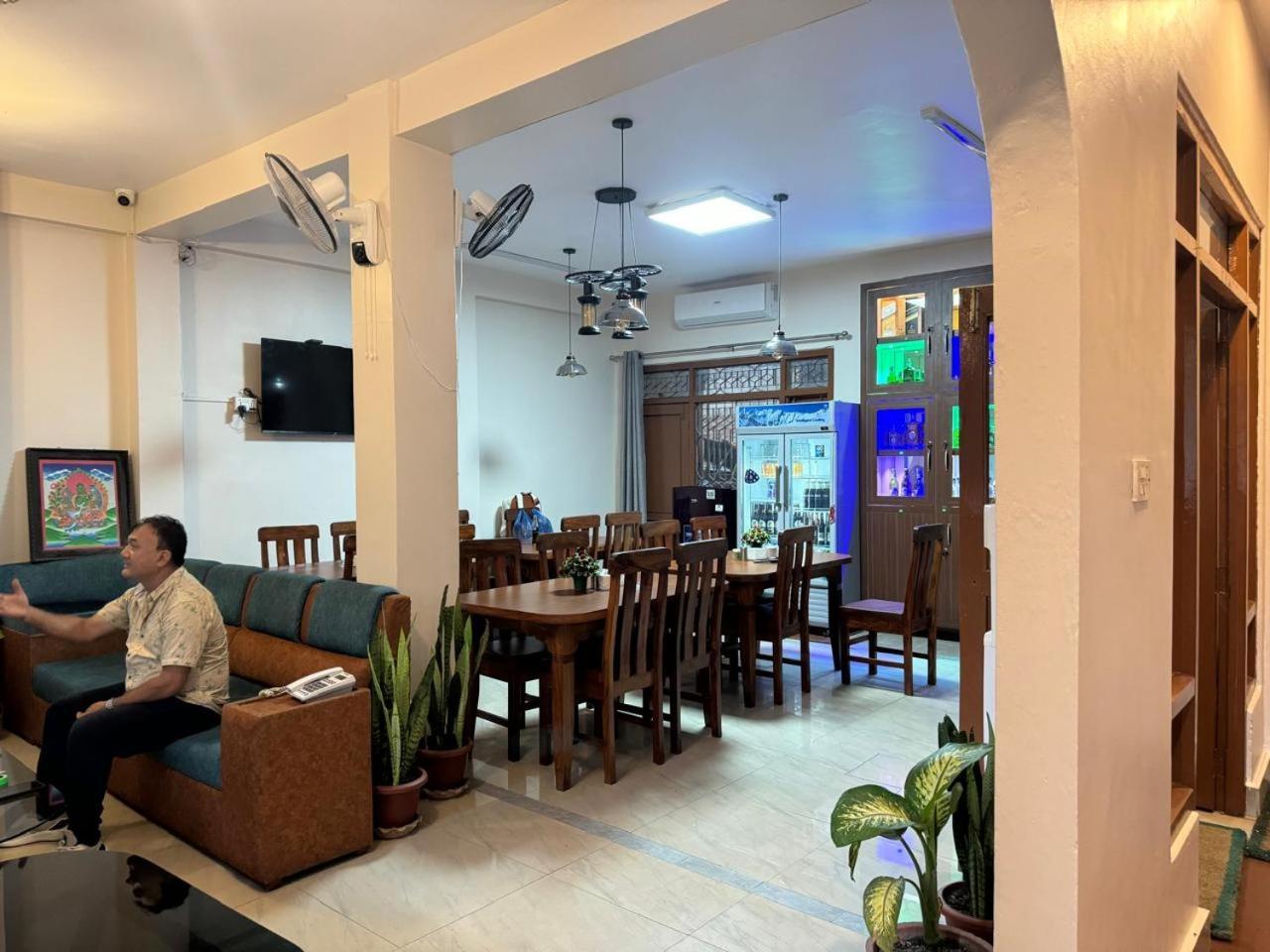 Hotel Silver Jubilee Katmandu Dış mekan fotoğraf